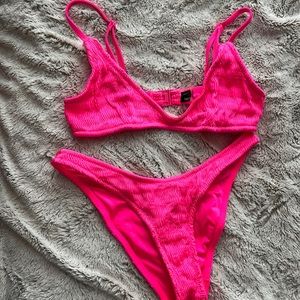 Hot pink triangl swim